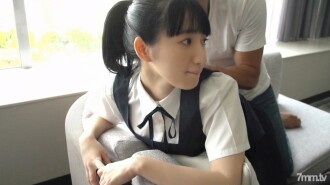 755-AI-01 和穿著制服好看的黑髮蘿莉少女蝕刻/艾