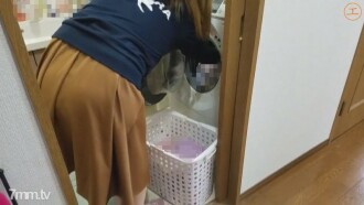 FC2-PPV-1327084 * 福利有限【個人】因為老公不還利息,中午左右去棕髮老婆家,照原樣帶進房,陰道射精