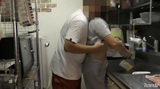 FC2-PPV-1728934 [個人拍攝/套品] 東京某百貨公司國外營業部工作的25歲白領在家中出完整版