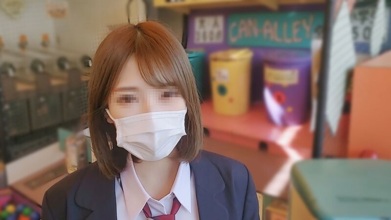 FC2-PPV-1766968 [臉部外觀] 男孩氣的美麗女孩/女人。 ～最後的製服～