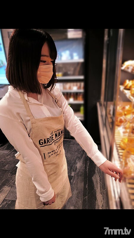 FC2-PPV-1770213 高達21 1480【無】皮膚白皙大屁股的京東玩具。密室無處可逃，陰道被強行操，孕液被...
