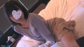 FC2-PPV-1830829 【個人拍攝】Fumie 40歲妖媚剃光乳苗條美麗成熟女人群發