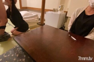 FC2-PPV-2181759 【限時】部分媽媽主動向女兒討債