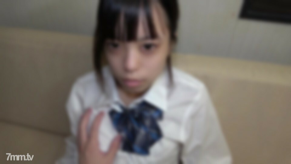 FC2-PPV-2822107 苗條活躍③因為它害羞和室內，一個不站在公眾面前的女孩是奇聞趣事視頻洩露的主角。 FC2-PPV-2822107