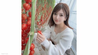 FC2-PPV-3157890 首次拍攝/亮相! ! Kyoga 元旦限定 500pt! ! 【無碼】女播音員超可愛禮物◯ 女大學生躲在神社角落口內射精不口交露天! !對著過於美麗的粉紅色乳頭的美乳興奮地大量射精! !