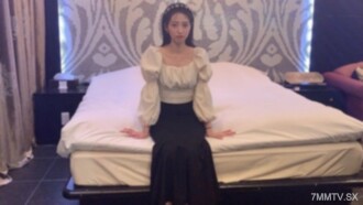 FC2-PPV-3257066 一個容貌端莊的美女，一直不滿自己的年齡。統一之時，有射精和特殊口交，這裡有高潮。