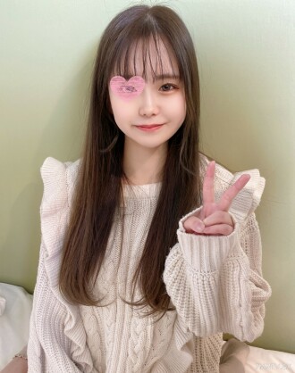 FC2-PPV-3262500 可愛搞怪的小動物系白狐少女。第一次陰道射精時直接到達的 AV 掌聲人為地獎勵了最高興的男人。