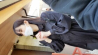 FC2-PPV-3290870 * 限時3天【曝光】一個女大學生，因為缺乏溝通而有著難以生存的風格。求之不得，歸則射，命系之。