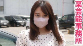 FC2-PPV-3469945 在某公司工作，地道的正妹！ ！悠悠朋友，完成任務！ ！其次，完整的第一拍，林中連續的陰道射精，完整的第一拍！ ！ 《單兵射擊》單兵射擊創359