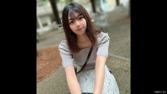 FC2-PPV-3979656 第一輪成功！限時3天！人潮已經到了！ ？一名男學生，正在上大學，在大學裡有一個名牌，到了中午的時候，就看到了一個黑鬍子的上師。我看到了教室裡的狀況…
