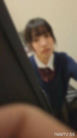 FC2-PPV-4178083 美少女直播網第一名蒖裖一位不知名老人的陰莖插入