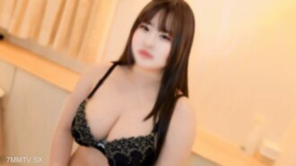 FC2-PPV-4389909 Bine Bine 的 Mega Pie"s Fair - Hight - Gup 杯再次巨大的乳房！被超大乳房和其他女性 Waku Tomoe 射精包圍♡在地板上，在地板上，外陰被射擊，當巨大的乳房被抬起時，巨大的乳房。