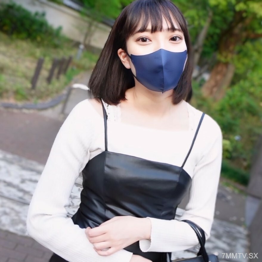 FC2-PPV-4484174 “現在的特殊身份”“完整的方面”“龔村是從村子裡來的，所以才知道我有城市的知識！”我與男人發生性關係已經三年多了。