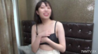 FC2-PPV-4504330 當前農村的發展是一團糟。頸尖只是赤裸裸的身體，而且是二十歲的赤裸身體！