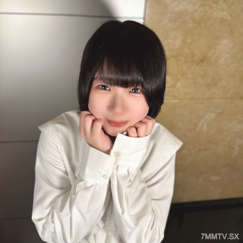 FC2-PPV-4512638 背面的麗人消失了。這完全超出了我的控制範圍。