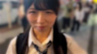 FC2-PPV-4523654 [露臉] 與穿著制服的苗條女孩發生性關係是夏季的傳統。