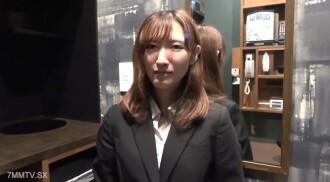 FC2-PPV-4552144 【禁止個人拍攝】模特兒身材的敏感妹子！如果你發現了，請離開商店！ ？與敏感女友的令人心潮澎湃的漫畫咖啡館性愛♡[高品質有獎金]