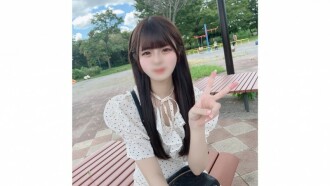 FC2-PPV-4568356 第一次拍照和露臉！限時3天！一個皮膚白皙，與男人交往經驗很少的女大學生，個性謙虛單純！中出19歲少女未成熟的身體，一邊重複著純粹的反應一邊達到高潮！ ！