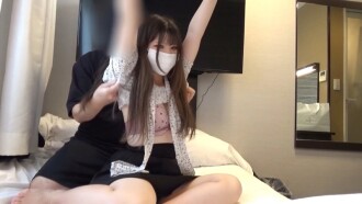 FC2-PPV-4587874 【一擊】首次登場！一位剛搬到東京的 18 歲偶像 JD，在不知道這是色情拍攝的情況下提出了申請。她很快就完全赤身裸體，最後進行了深度內射，然後進行了清潔口交（SNN-41）