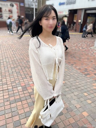 FC2-PPV-4588829 零遭遇「失敗感」美師麻友老師，31歲