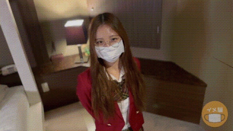 FC2-PPV-4617668 真正的 18 歲女孩為慶祝畢業首次出演 AV IMEDAMAFC2