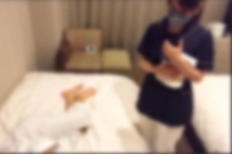 FC2-PPV-4618386 *截止9號全場8折* [露臉] [無馬賽克] 皮膚白皙，身材苗條，漂亮的按摩師在酒店以女牛仔姿勢舉辦真正的高潮節！