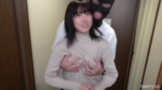 FC2-PPV-4631805 十八年的新鮮，像剛摘下來的水果。美麗、閃閃發光的裸體，她是一位皮膚很好的美麗的理科預科生。休息一下並學習中出性愛的唯一方法！