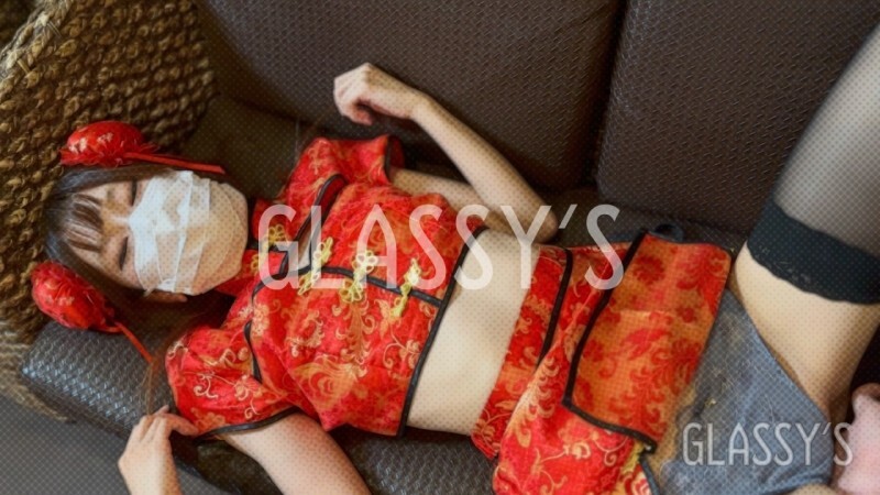 FC2-PPV-4653393 #14 給喜歡cosplay的美女中出│GLASSY'S