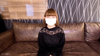 FC2-PPV-4656566 [業餘初拍] Kira（18歲）152公分38公斤。第一次使用玩具刺激自己的陰蒂時，她會顫抖，愛液會從陰道中冒出來。之後，我給他口交了40分鐘，然後插入他的肛門並深喉。