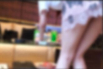 FC2-PPV-4658198 ※截止4/1為止90% OFF※【無馬賽克】【素人個人拍攝】【精彩片段】射進19歲天真的放蕩蕩婦的美麗陰道裡