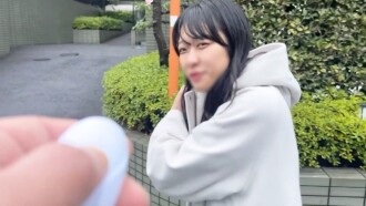 FC2-PPV-4661583 截止22日990積分！ ！首拍*21歲美胸女兒，用遙控震動器進行羞辱性遊戲。她濕透而敏感的陰部一次又一次地達到高潮！