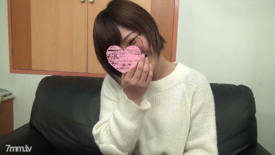 FC2-PPV-772760 完整的外觀♥ 嚴重的傲嬌眼鏡女孩20 歲與JD 的親密接觸Love love SEX ♥ 多雲的精子大量面部射精做出欣喜若狂的表情♥ 一個花痴女孩打開她的陰道口和屁股洞想要公雞和精液是“我的請喜歡貓♥♥