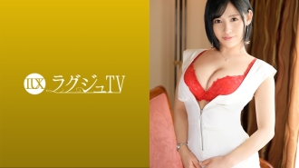 LUXU-1542 豪華TV 1529 炸藥美體師現身AV尋找老男人！一邊猛烈搖晃豐滿的乳房，溢出喜悅汁液，一邊不斷地漏出煩人的褲子和壹岐！