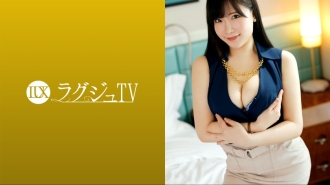 LUXU-1604 豪華電視1600“初體驗是路人......” 一個承認她令人震驚的初體驗的迷人身體的成年女孩出現了！用嘴上菜，讓你無法壓抑在大公雞面前的興奮，愛上它……如果你插入一根高聳的肉棒，你會猛烈地移動臀部來品嚐它，貪婪地尋求快樂和喘息！