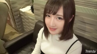 SIRO-3787 【第一槍】網絡AV應用→AV體驗拍攝952娃娃臉豐滿美少女“尤里”醬！釘在胸罩外面的超然美大山雀！ !!與演員姬●寶徹底刪除難忘的前男友♪