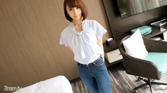 SIRO-3809 【第一槍】【光彩女人的魅力】【敏感體質】有過純潔戀情的姐姐，在敏感度越來越高的年紀享受各種初體驗。網上AV應用→AV體驗拍攝1041