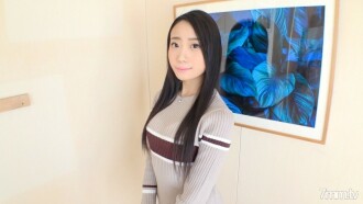 SIRO-4462 [第一槍] [以最佳姿勢吸引你的遊戲] [流動的輪廓..] 長腿和美麗的黑髮的苗條美女。柔美迷人的腰線，在床上炫耀她的難看..網上AV應用→AV體驗拍攝1487