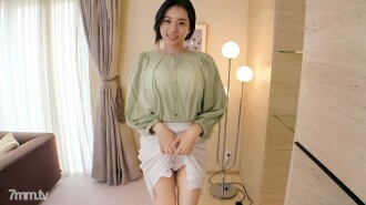 SIRO-4483 【第一槍】【不道德的醇厚】【口交】高挑苗條美女老婆的苦情爆發。我正在吮吸另一根棒子，被在陰道裡挖了很長時間的感覺困擾我記不清了.. 應用業餘，第一次 AV 拍攝 220