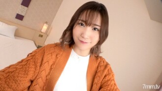 SIRO-4752 [第一槍] [高挑] [磨蹭頂姿的女人] 發現了一位長相干淨，腿美的圖書館接待員。如果用猛烈的活塞沖刷你柔嫩的皮膚，你會多次搖晃身體而死..網上的AV應用→AV體驗拍攝1729