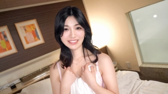 SIRO-5235 一位才華洋溢、才華洋溢的網頁設計師來了！雖然工作很充實，但我已經很久沒有性生活了…當她吞下許久不見的雞巴時，她的陰戶發出粗俗的聲音！一道猥瑣的聲音響起！ 【初拍】AV線上申請→AV體驗拍攝2122
